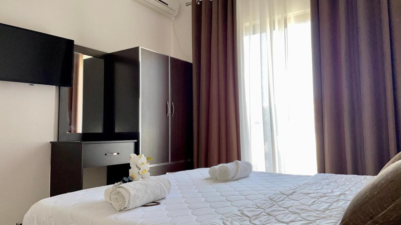 Summer Dreams Ksamil Luaran gambar