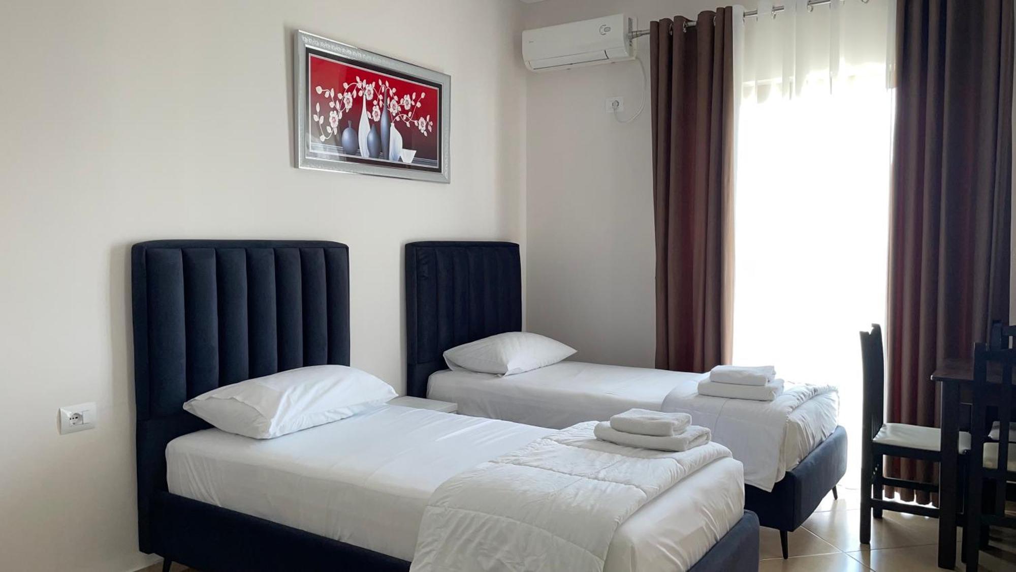 Summer Dreams Ksamil Luaran gambar
